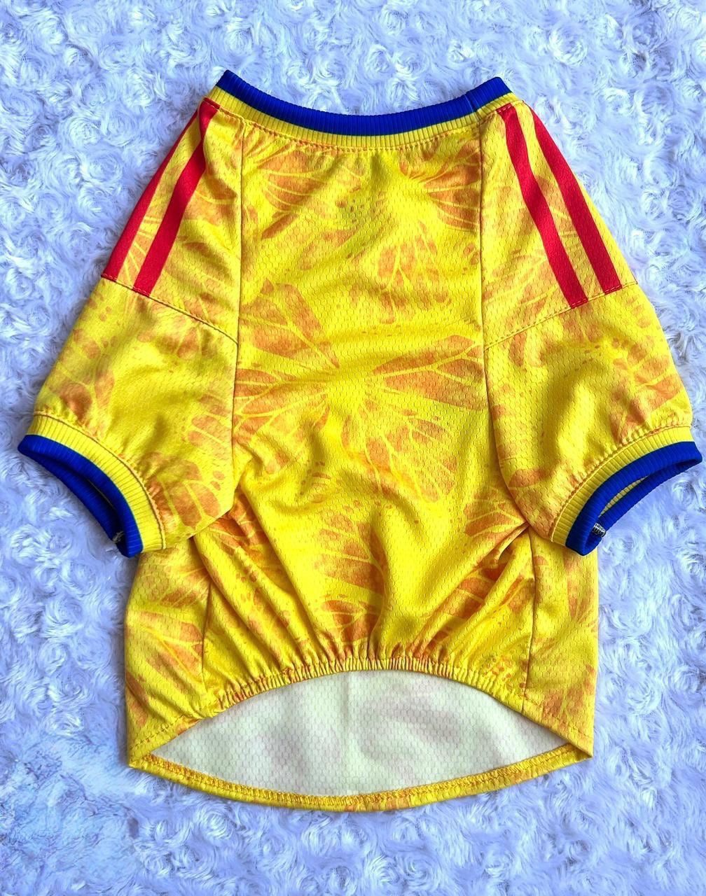 Camiseta Colombia para Mascotas – Tu Peludo También Es Hincha